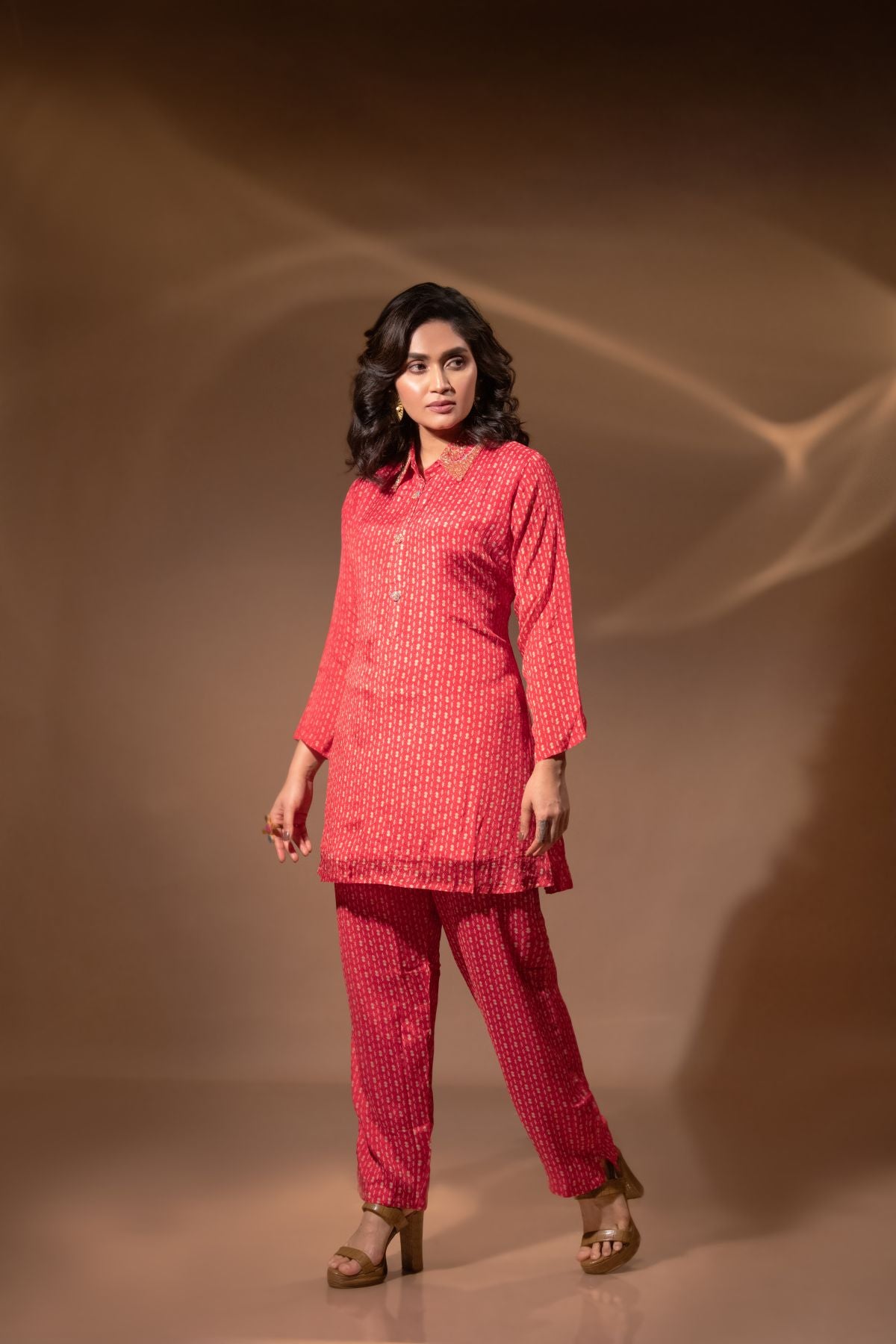 Anamika | Red Chinon Indo-Western Co-ord Set